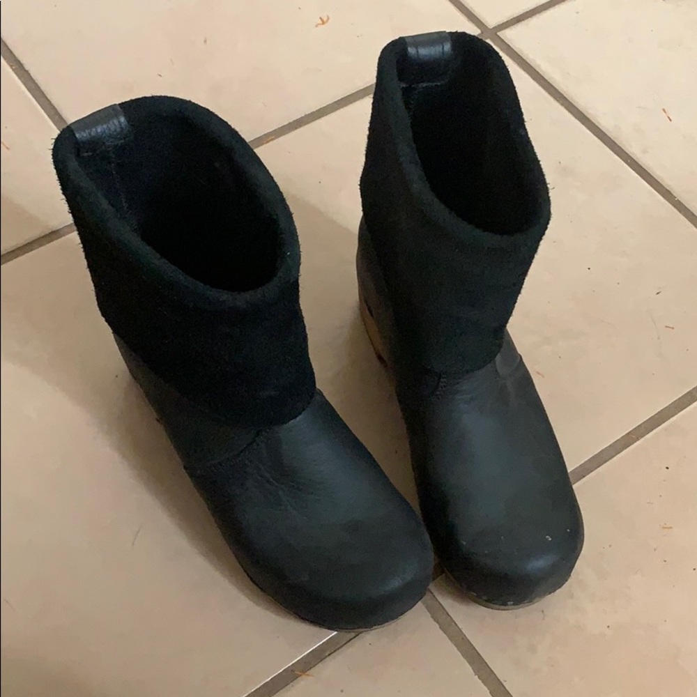 Sanita 38 Clog Boots